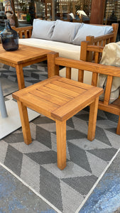 MESA LATERAL DE TERRAZA
